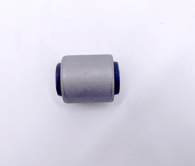 48706 60040 Tuleje wahacza tylnego dolnego Toyota Trwała odporność na erozję 1